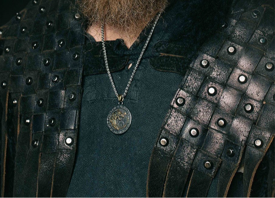 Collier Loup Géant Fenrir en acier inoxydable doré - pendentif viking, couleur or
