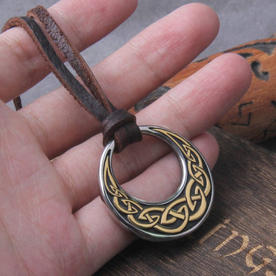 Collier Viking "Embrasse de la Lune: Pendentif Nœud Celtique"-HERITAGE VIKING