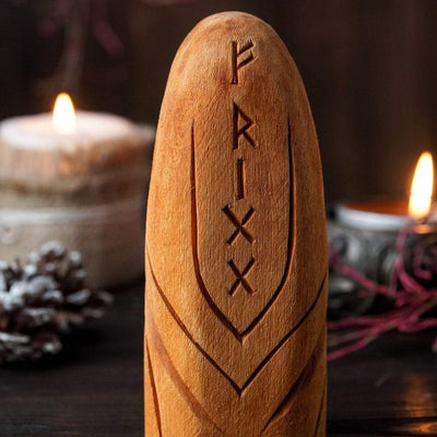 Statue en bois de Frigg-HERITAGE VIKING