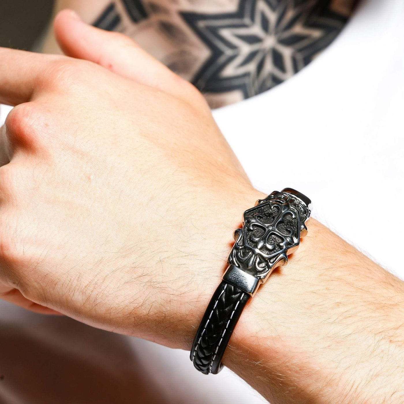 Bracelet Viking gravure chrétienne en cuir-HERITAGE VIKING