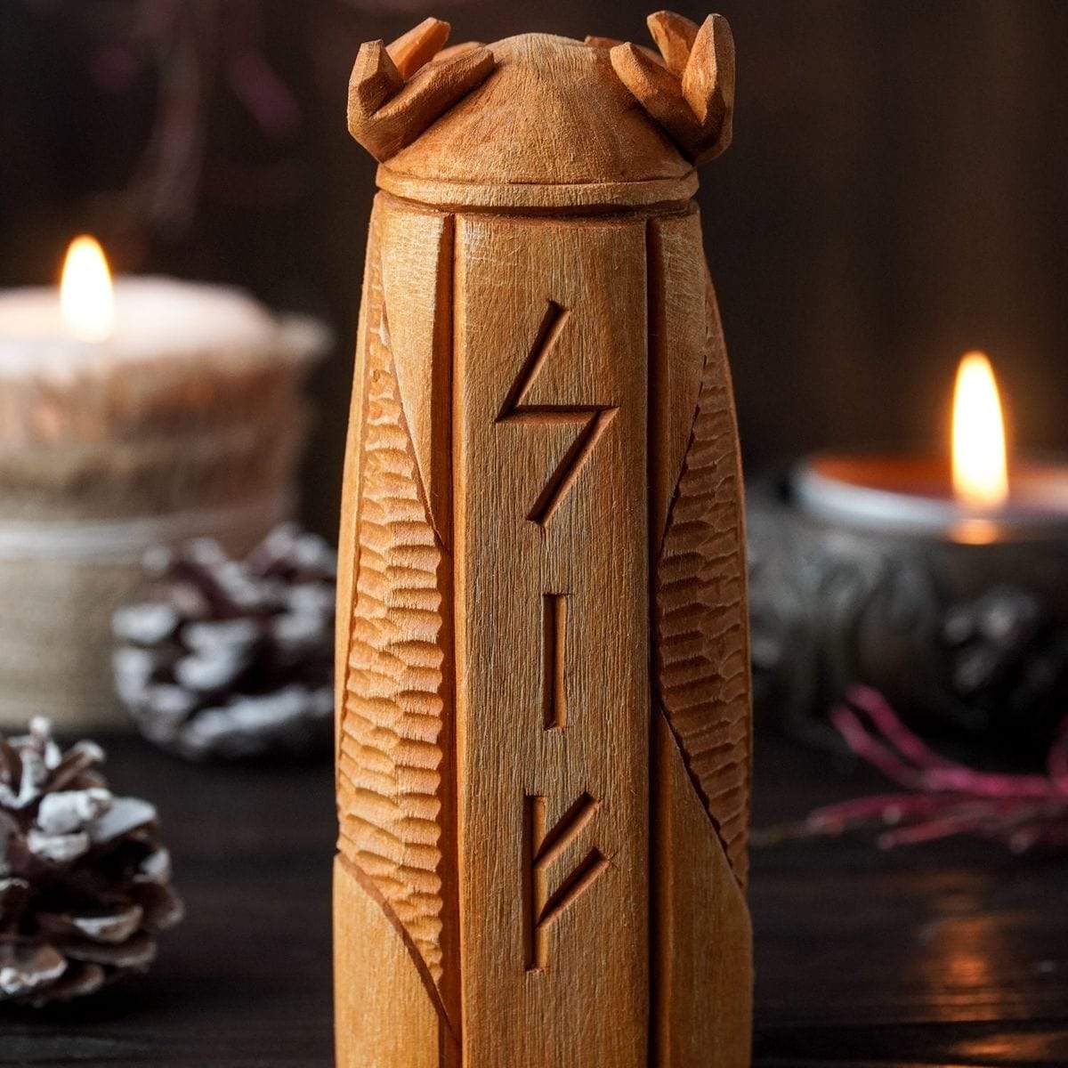 Statue en bois de Sif-HERITAGE VIKING